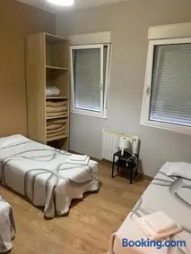 Casa Urbana en Marín - Image 3