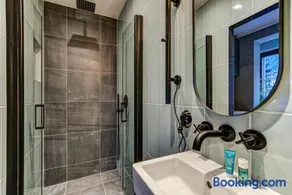 Chamonix City Center Luxury Studio Apartment - Image 2