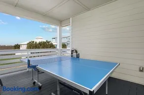 Beach Access Hot Tub Game Room Sleeps Family 16 - Image 5
