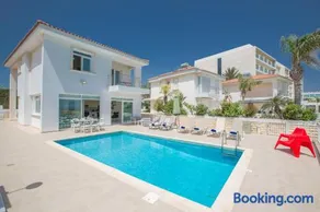 Shaye Front Line Villa - Image 2
