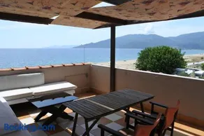 Big Dino's Galini - Image 3