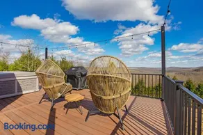Horizon Hideout - Modern Yurt - Image 4