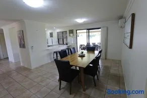 Bayside Bliss 8 Sleeper Family Escape - Image 3