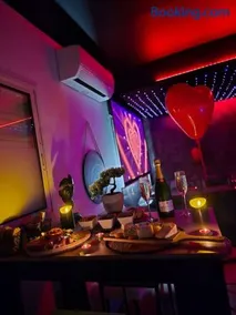 Loft Romantique ~Jacuzzi privatif~ Séjour amoureux - Image 4