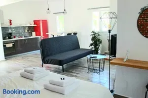 Nana's studios - Image 3