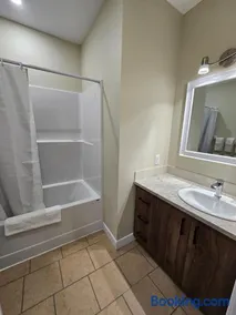 Cozy Maison Apt #3 - Image 3
