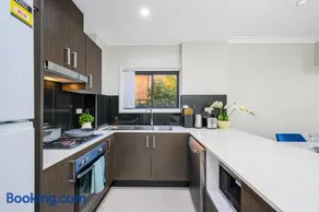 Parramatta New 2Bedroom apt close to TrainShoping - Image 4