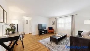 Beautiful, Homey 1BR Close to Longwood Medical - Image 1