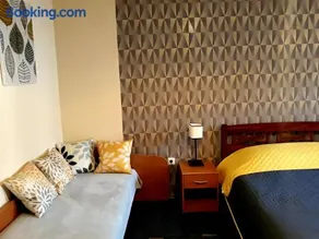 Town Center Studio Apartment - Image 1