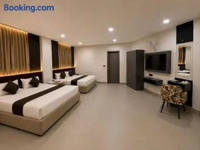 Hotel Golden Plaza - Image 2