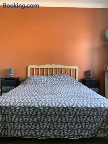 Chambre cosy avec salle de bain privée et piscine au calme - Image 2