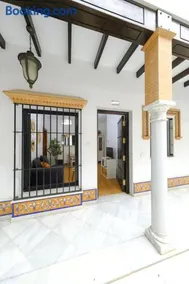 Patio Rialto Apartment - Image 2