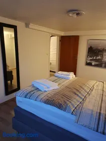 Keflavik Cozy Apartment - Image 4