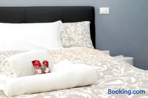 Sapphire Apartment - Image 2