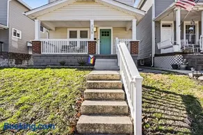 Cozy 2BR Near Ohio State - Private Yard - Parking - Image 2
