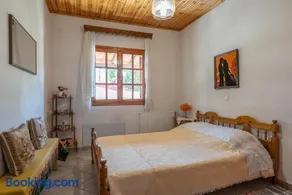Maroulas House - Image 3