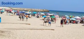 Cozy Apartment close to the beach in beatiful area - Image 2