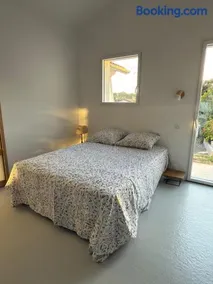 Grand studio mitoyen, calme et indépendant - Forêt et plages à Anglet - Image 1