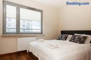 Warsaw Promenada Family Apartment by Noclegi Renters - Image 2