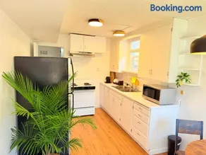 Entire Private Guest Suit - UC Berkeley, SF - Image 4