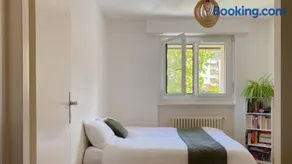 Chambre au bord du lac Léman - Image 2