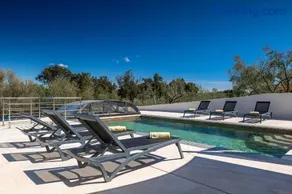 Luxusvilla in Kroatien mit Pool und Meerblick - Image 2