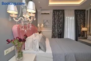 Epavlis Luxury apts - Image 4