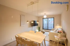 Iriya 10-min Walk Ueno 1 Stop 4BR 14 Guests - Image 1