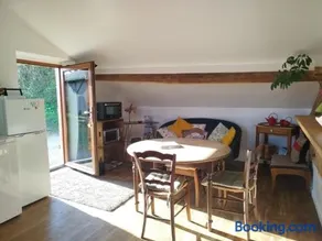Gîte du Roy Chassaignas Un refuge calme et romantique à 25 min des grottes de Lascaux - Image 2