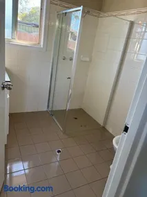 2x1 granny flat close to Perth Airport - Image 3