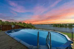 Lake House - Amazing Views & Pool Lake Arlington - Image 2