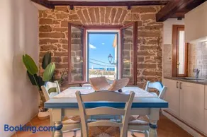 Centro Storico - Fronte Mare - aquasale apartment Alghero - Image 1