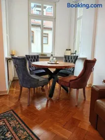 Exklusive Ferienwohnung Agnes in zentraler Bestlage von Zeitz! Vollausgestattet, freie Parkplätze, Magenta-TV, Highspeed WLAN, Fahrstuhl - Image 5