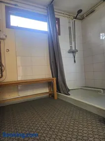 Ofvansjö Gård , Enkel stuga för övernattning på ett fd militärområde - Image 5