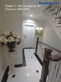 Double Bed Hotel - Image 5