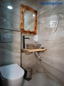 Sisorti bungalow otel - Image 2