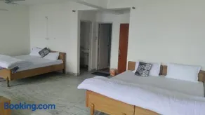 Hotel Gaurav Palace - Image 2