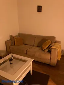 Appart Aux deux Colombes avec Balcon et Garage - Image 1