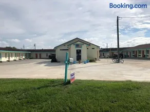 Budget Inn - Image 2