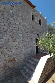 CASA DI MANI KOTRONI Vacation 2 bedroom Maisonette with shared pool - Image 2