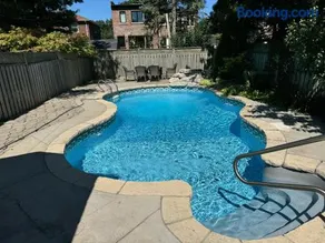 Leaside Rental with Great Backyard & Pool - Image 1
