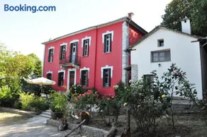 Red Villa's Guesthouse - Image 3