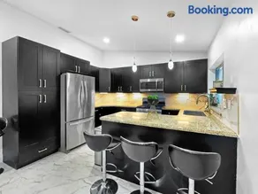 Ten Palms Vacation Home - Image 3
