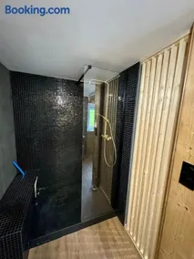 Appartement ambiance chalet avec vidéo-projecteur - Image 4