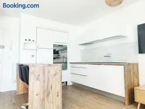 Beau duplex familial avec jardin clôturé - Image 4