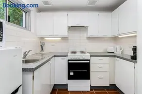 Balmoral Breeze - Duplex Garden Apartment by the Beach - EST11 - Image 1