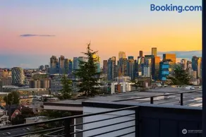Rooftop terrace & mountain views on Queen Anne - Image 4
