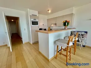 3BR Zeedijk apartment Ocean View - Image 3