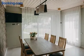 Garden Apartment - Image 4