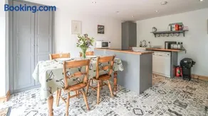 Glanafon Cottage - Image 2